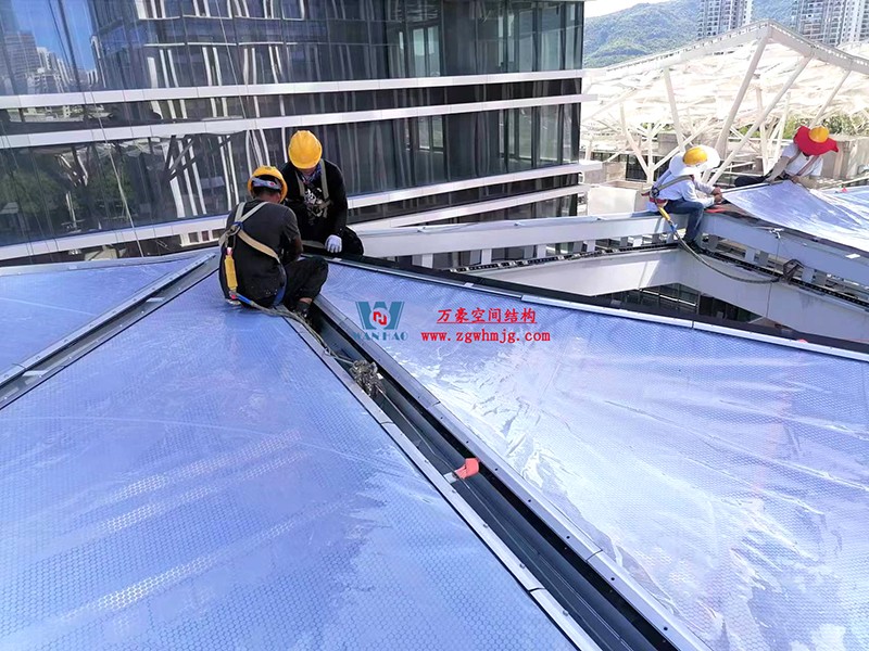 縱使烈日炎炎，腳步從未止歇！海南這個ETFE氣枕膜項目施工進度有最新消息